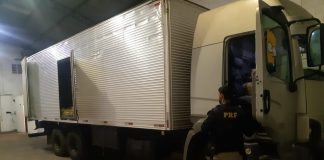 Ação da PRF recupera caminhão roubado
