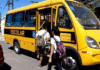 Crianças percorrem até 5km para terem acesso ao transporte escolar