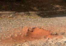 Moradores de Francelinos denunciam descaso da Copasa após obras de esgoto há quase dois anos