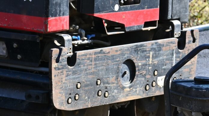 Prefeitura de Juatuba promete iniciar obras de pavimentação após o período de chuvas