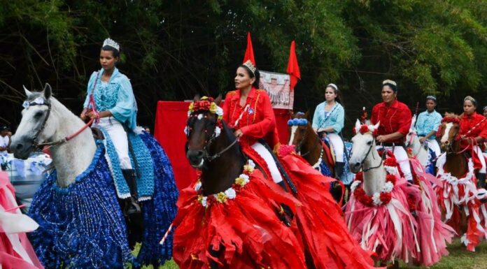 Cavalhada Feminina volta às ruas amanhã após três anos e promete movimentar a cidade