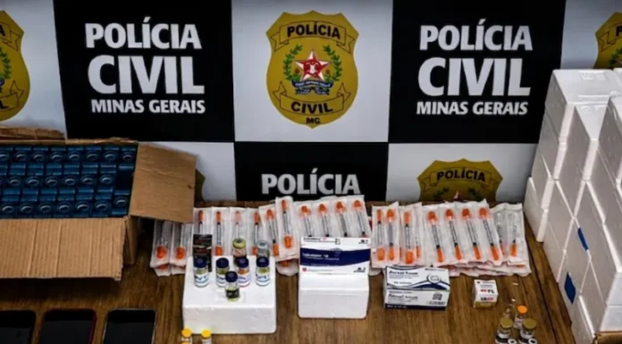 Polícia Civil prende trio investigado por venda irregular de medicamentos em Arcos